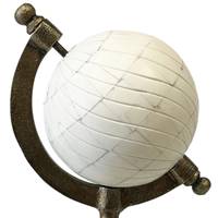 Earth décoration globe en métal et résine crème