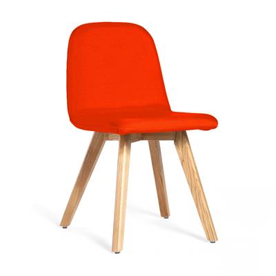 Basi chaise tissu orange, pieds frêne clair