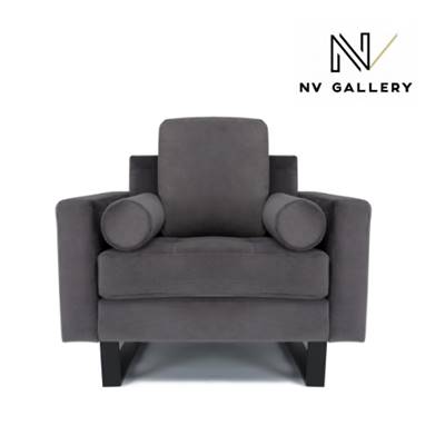 Longo fauteuil en bois d'eucalyptus gris et métal noir