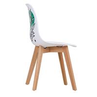 Osmosis chaise scandinave d'artiste blanche et feuille
