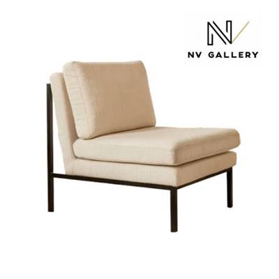 Endoume fauteuil en tissu blanc et pieds noirs