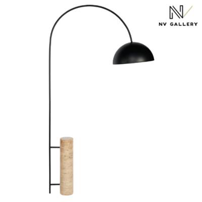 Dinan lampadaire métal noir et pied travertin naturel