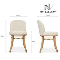 Suzie chaise en tissu bouclé blanc avoine et bois naturel détails laitonnés