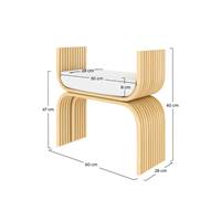 Musette petit tabouret en rotin et coussin blanc