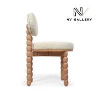 Claudie chaise en tissu bouclé blanc avoine et pied chêne