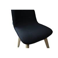 Basi chaise tissu noir, pieds frêne clair