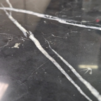 Hautma table basse carré marbre noir