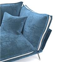 Laura fauteuil en velours bleu clair et pieds argentés