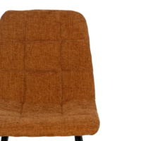 Nancy chaise matelassée marron orange en tissu grosse maille pieds métal