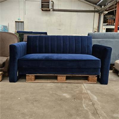 Canapé en velours bleu dossier inclinable