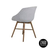 Jeff chaise en tissu gris clair et pieds en chêne foncé