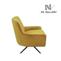 Serafin fauteuil pivotant en velours jaune moutarde et métal noir