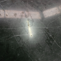 Hautma table basse carré marbre noir