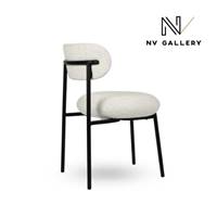 Vanilla chaise en tissu bouclé blanc latté piètement métal noir
