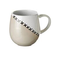 Nami tasse en céramique moucheté beige et croix noires 490ml