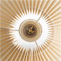 Talya lampe de table en céramique et abat-jour tissu style éventail beige H41.5c